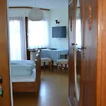 Hotel Gaestehaus Tagescafe Eckenfels