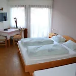 Gaestehaus Tagescafe Eckenfels Hotel Ohlsbach