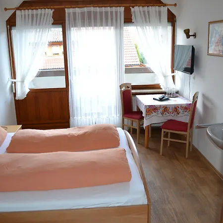 Gaestehaus Tagescafe Eckenfels Hotell