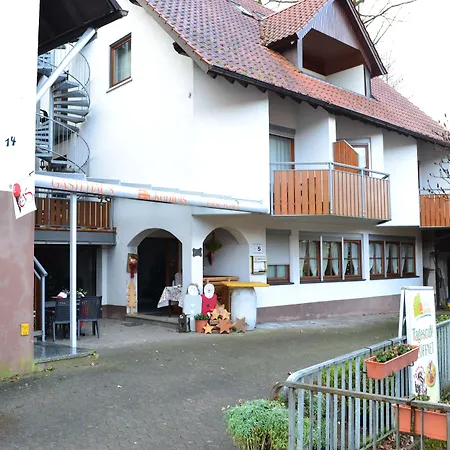 Gaestehaus Tagescafe Eckenfels Hotell 2*