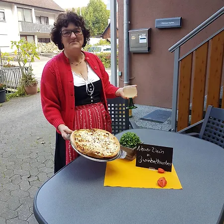 Hotell Gaestehaus Tagescafe Eckenfels 2*