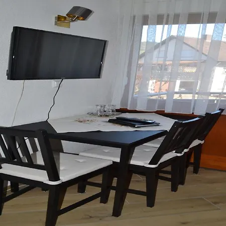 Gaestehaus Tagescafe Eckenfels Hotell 2*