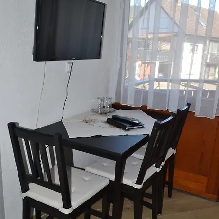 Hotel Gaestehaus Tagescafe Eckenfels