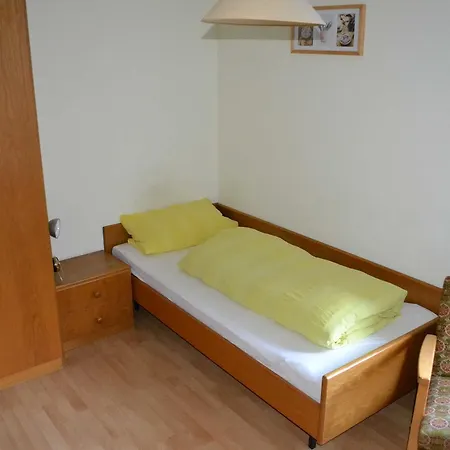 Gaestehaus Tagescafe Eckenfels 2*