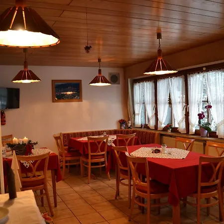 Gaestehaus Tagescafe Eckenfels Hotell 2*